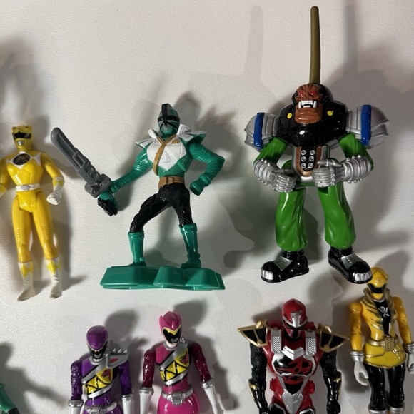 Vintage 90s Y2K Power Rangers Action Figures Lot w/ Accessories 20+ Pcs - Picture 10 of 16